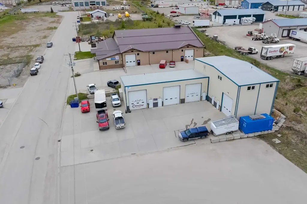 120 Steele Crescent Hinton AB T7V 2G5