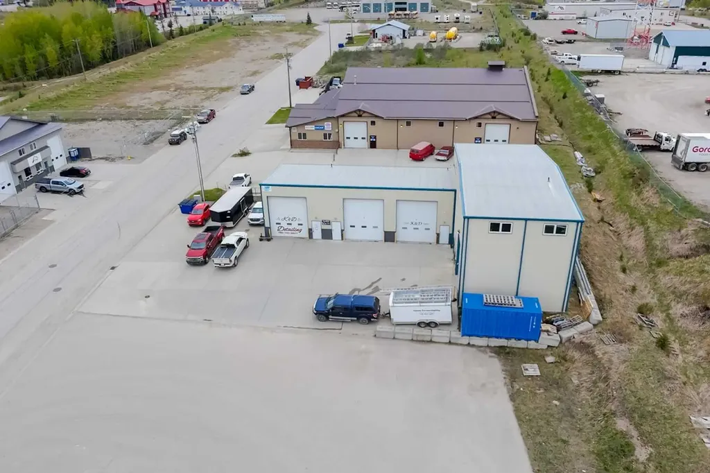 120 Steele Crescent Hinton AB T7V 2G5