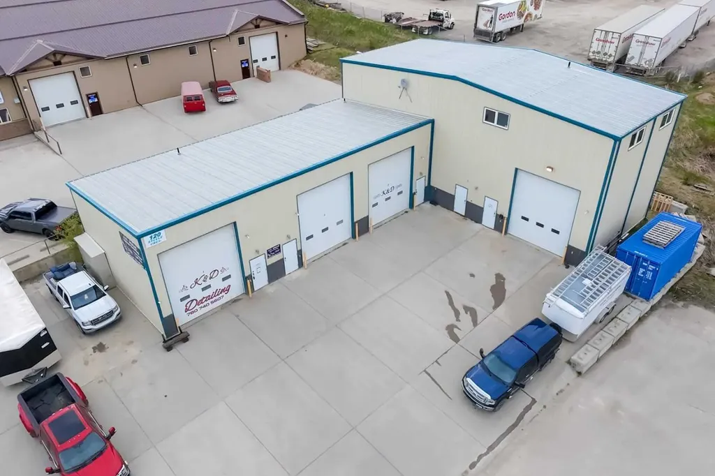 120 Steele Crescent Hinton AB T7V 2G5
