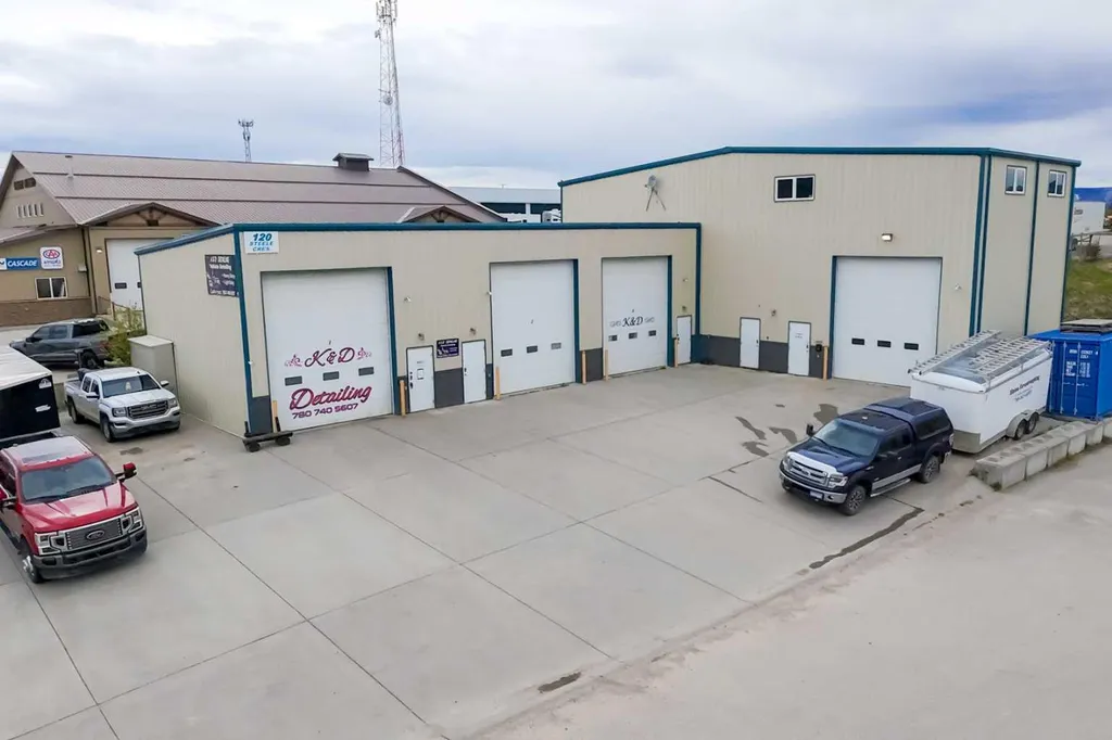 120 Steele Crescent Hinton AB T7V 2G5