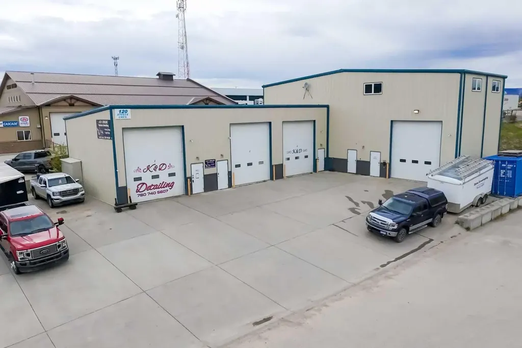 120 Steele Crescent Hinton AB T7V 2G5