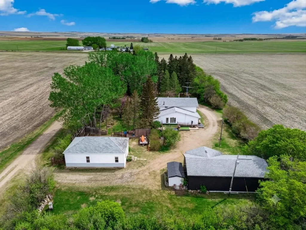 27213 Township Road 333 Rural Mountain View County AB T4H 4A2