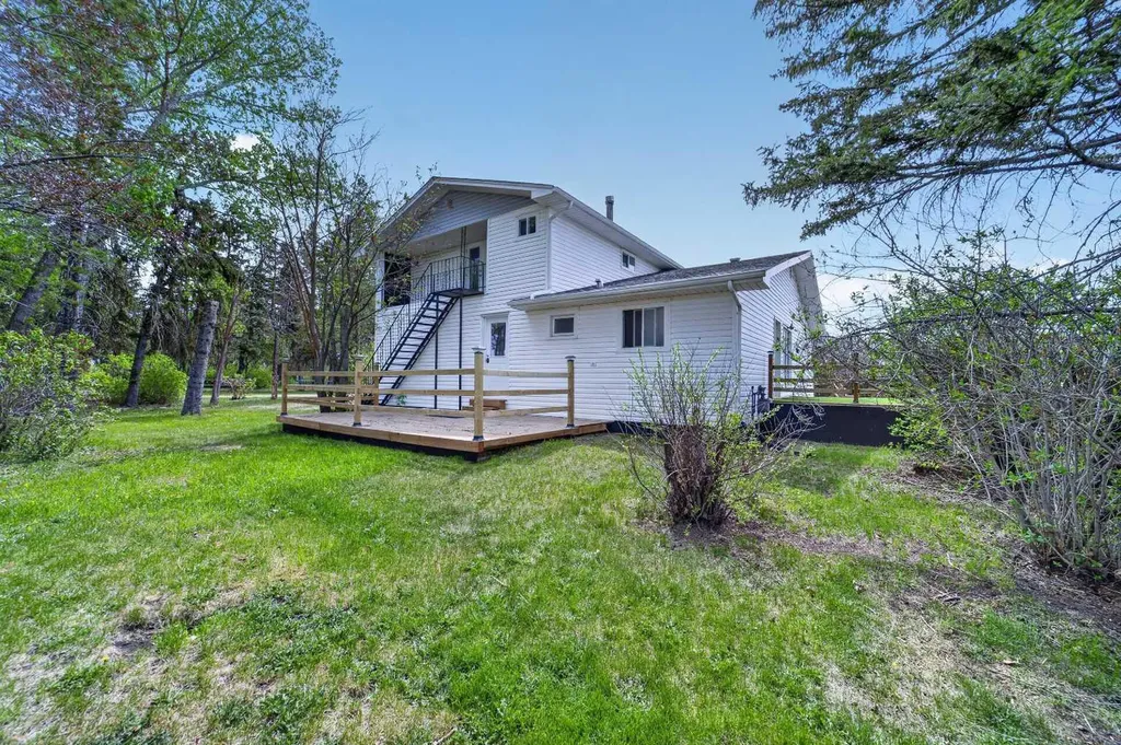 27213 Township Road 333 Rural Mountain View County AB T4H 4A2