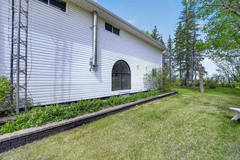 27213 Township Road 333 Rural Mountain View County AB T4H 4A2