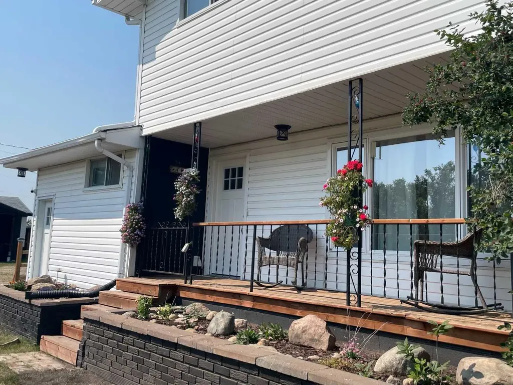 27213 Township Road 333 Rural Mountain View County AB T4H 4A2