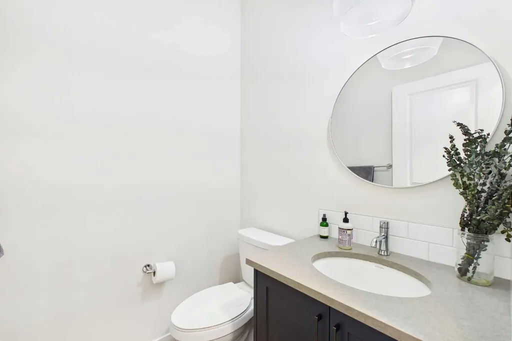 59 Royston Rise NW Calgary AB T3L 0K1