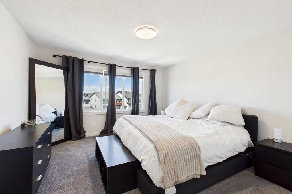 59 Royston Rise NW Calgary AB T3L 0K1
