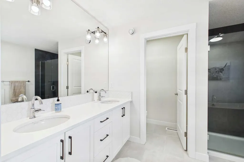59 Royston Rise NW Calgary AB T3L 0K1