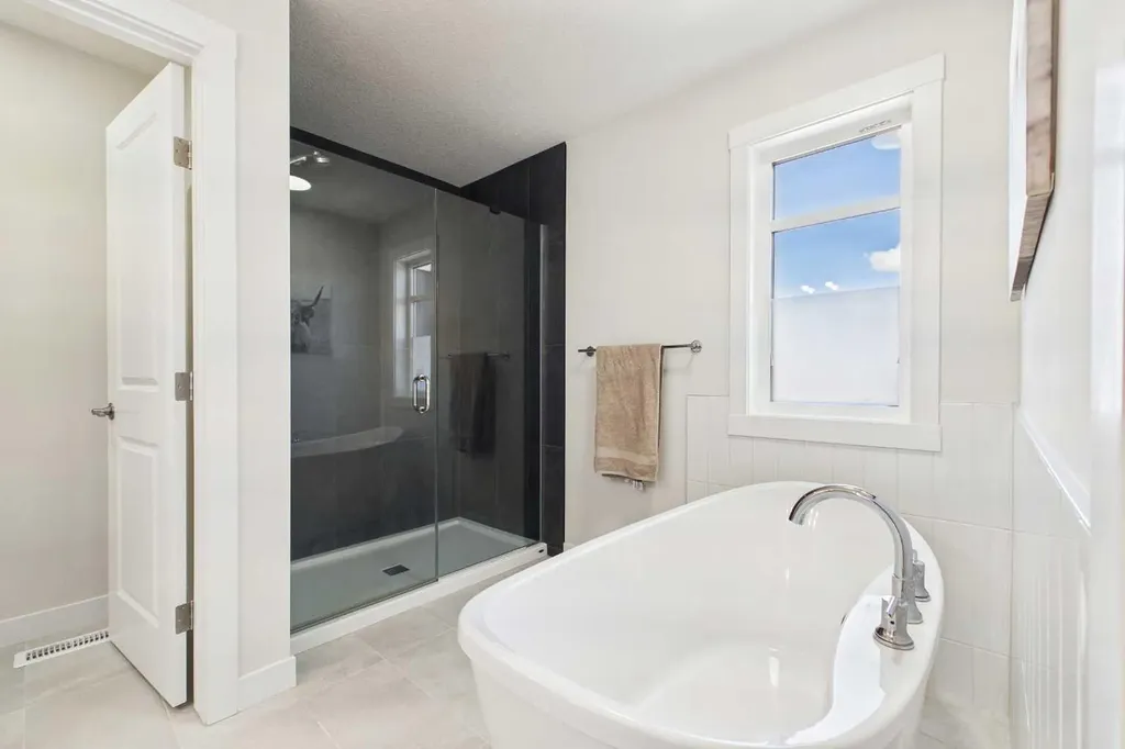 59 Royston Rise NW Calgary AB T3L 0K1