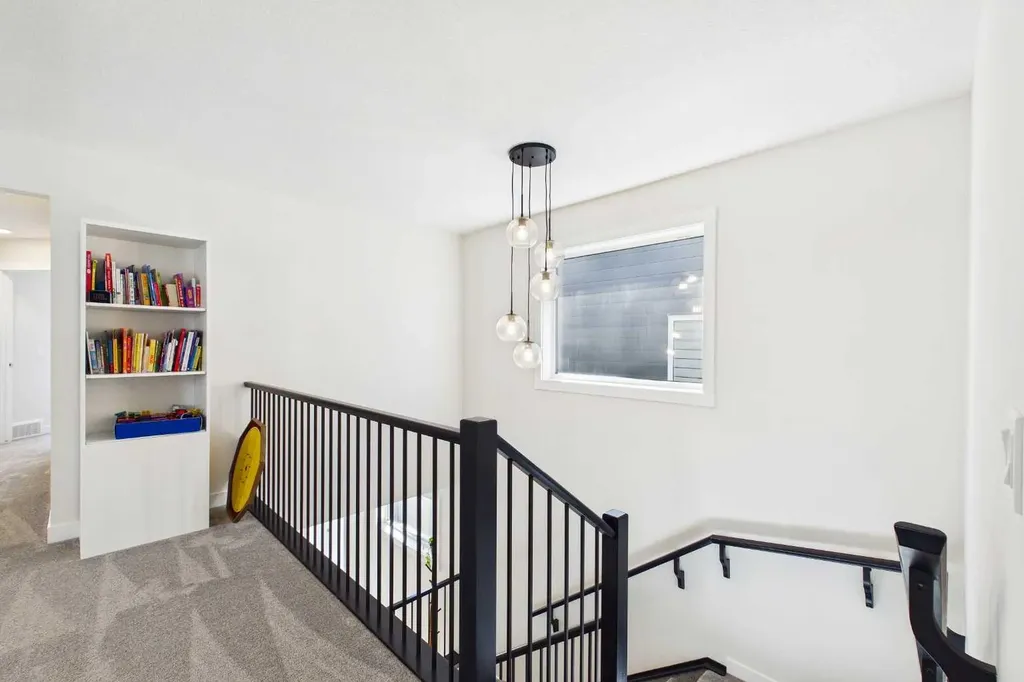 59 Royston Rise NW Calgary AB T3L 0K1