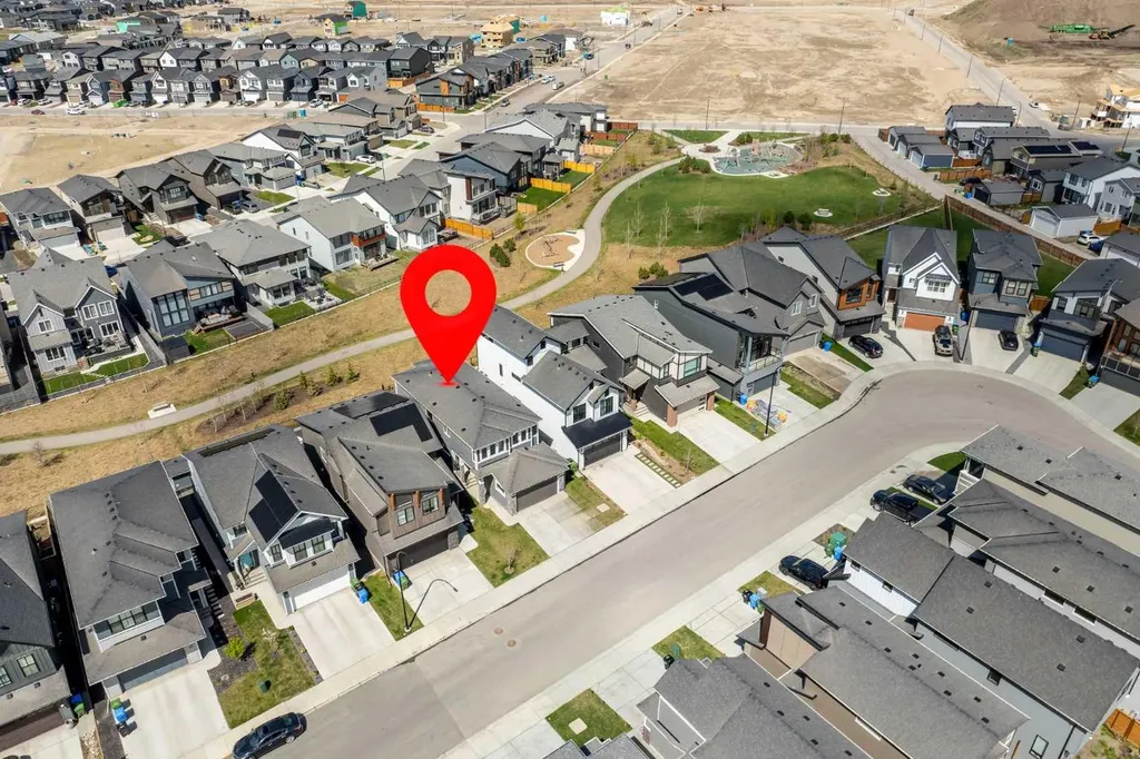 59 Royston Rise NW Calgary AB T3L 0K1