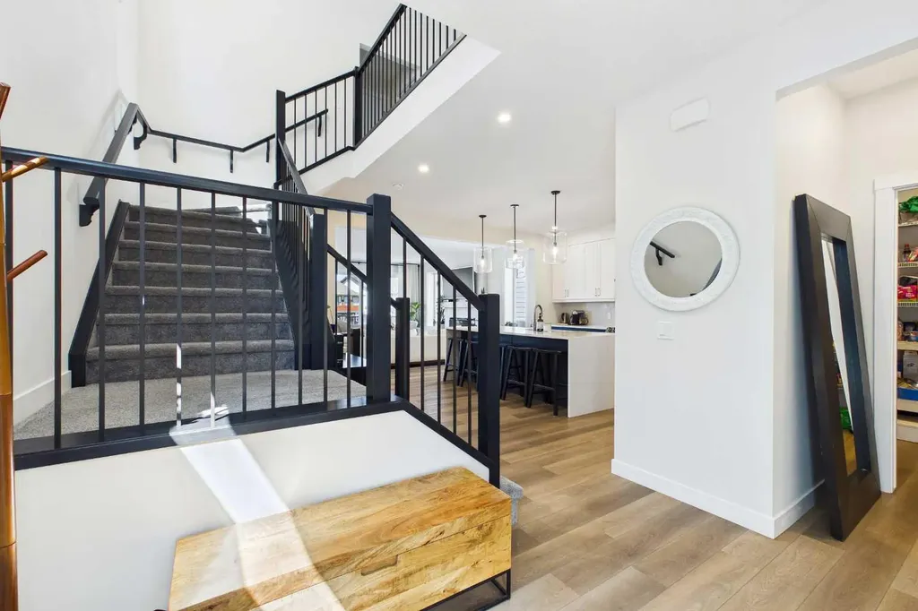 59 Royston Rise NW Calgary AB T3L 0K1