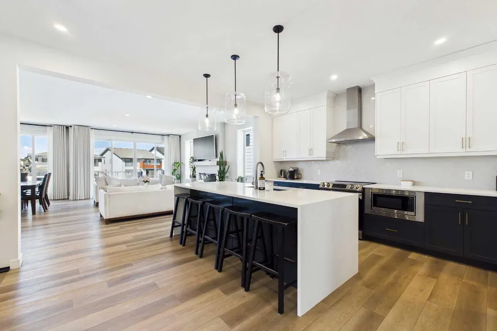 59 Royston Rise NW Calgary AB T3L 0K1