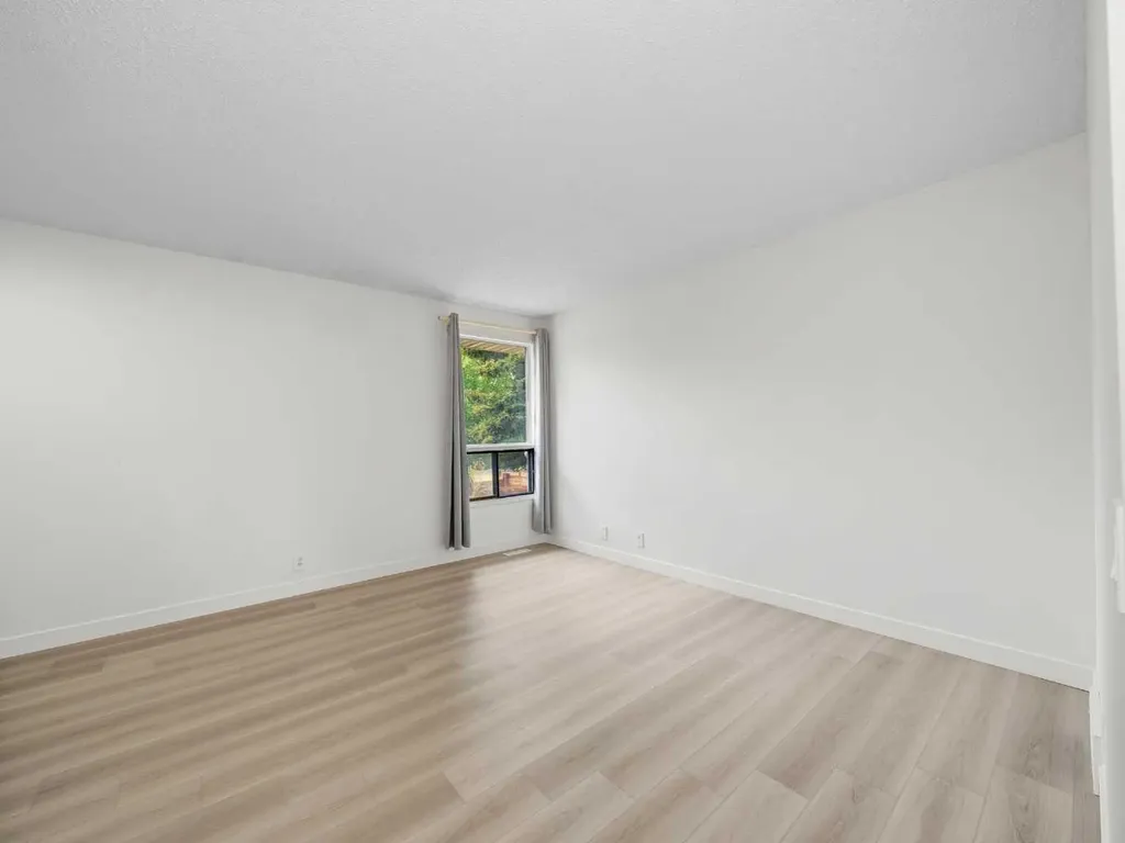 6506 Ranchview Drive NW Calgary AB T3G 1A1