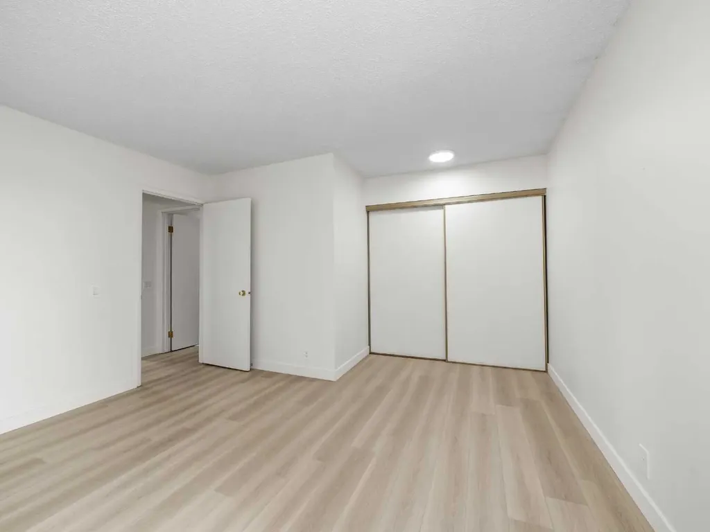 6506 Ranchview Drive NW Calgary AB T3G 1A1