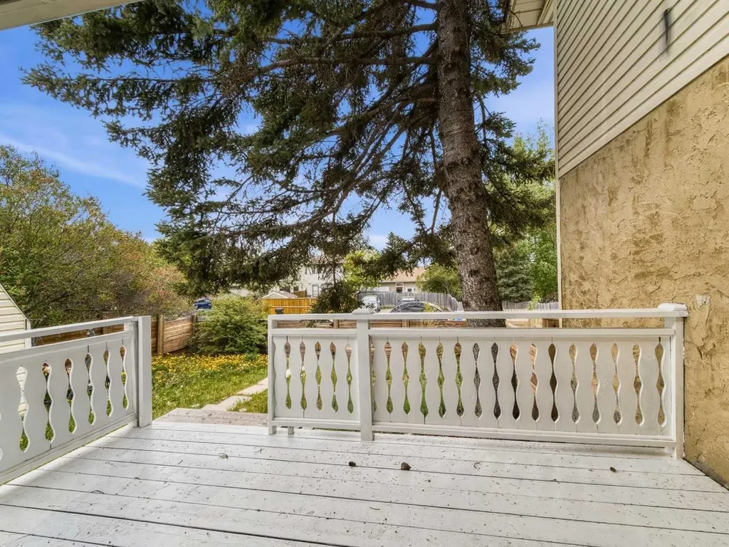 6506 Ranchview Drive NW Calgary AB T3G 1A1