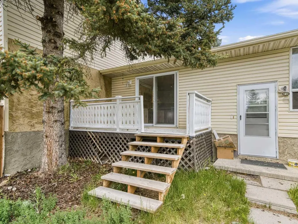 6506 Ranchview Drive NW Calgary AB T3G 1A1