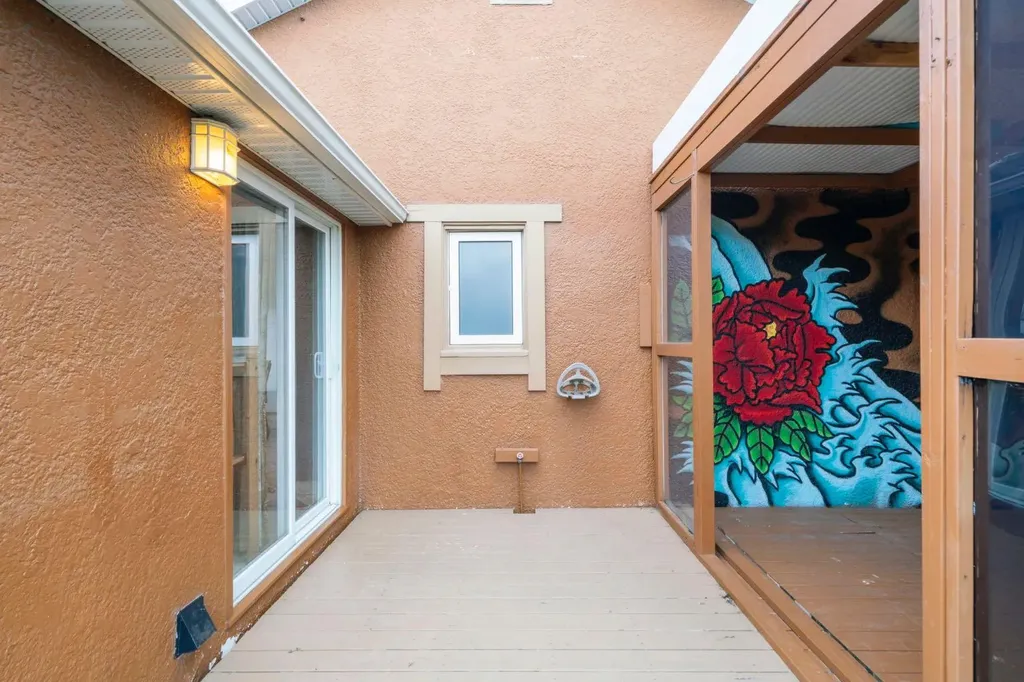 1404 18 Avenue NW Calgary AB T2M 0W6