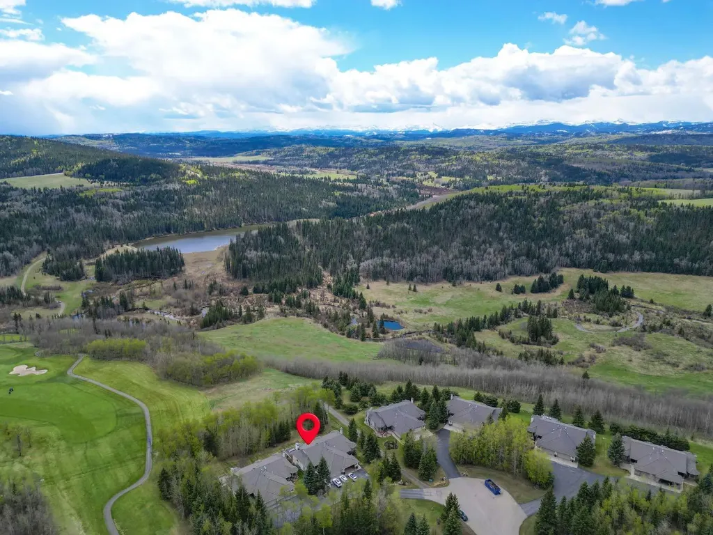 22 Sunset Way Priddis Greens AB T0L 1W3