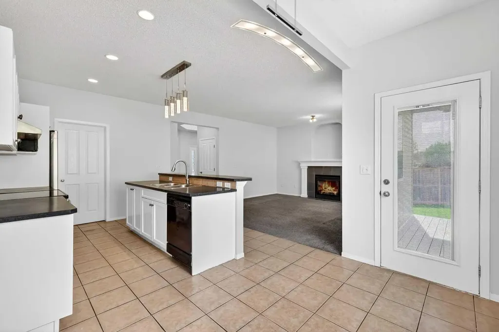 53 Royal Birch Way NW Calgary AB T3G5X8