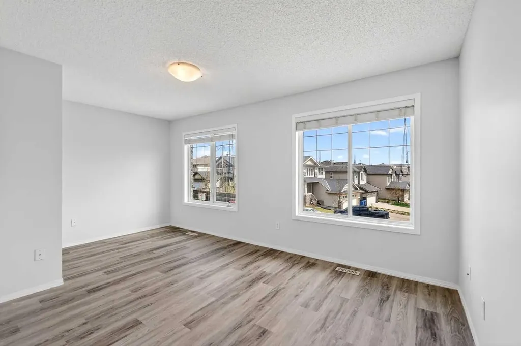 53 Royal Birch Way NW Calgary AB T3G5X8
