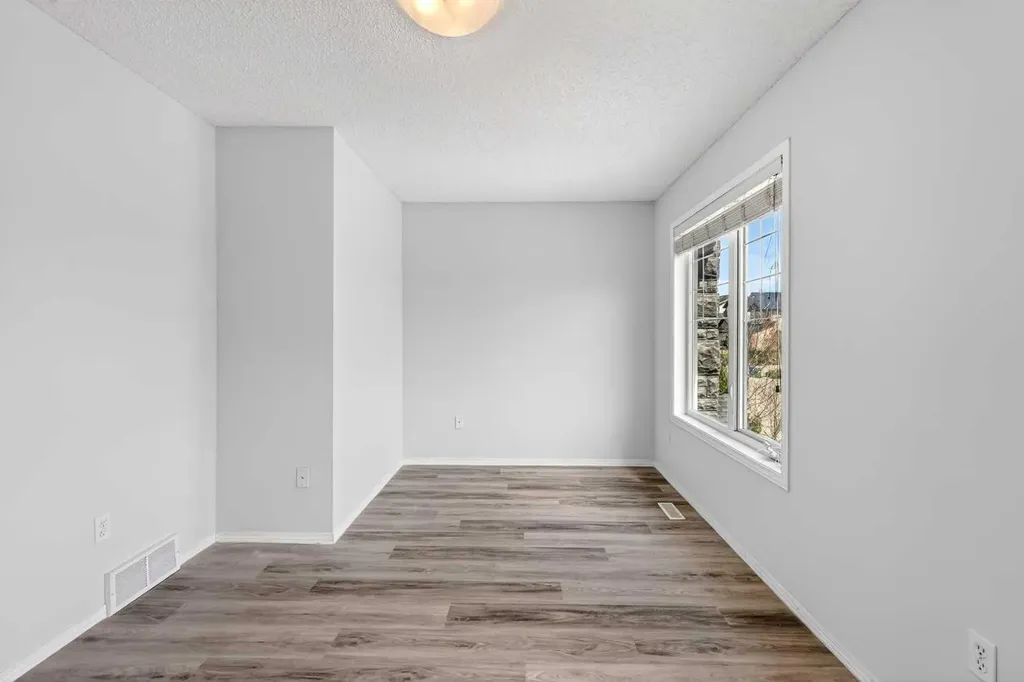 53 Royal Birch Way NW Calgary AB T3G5X8