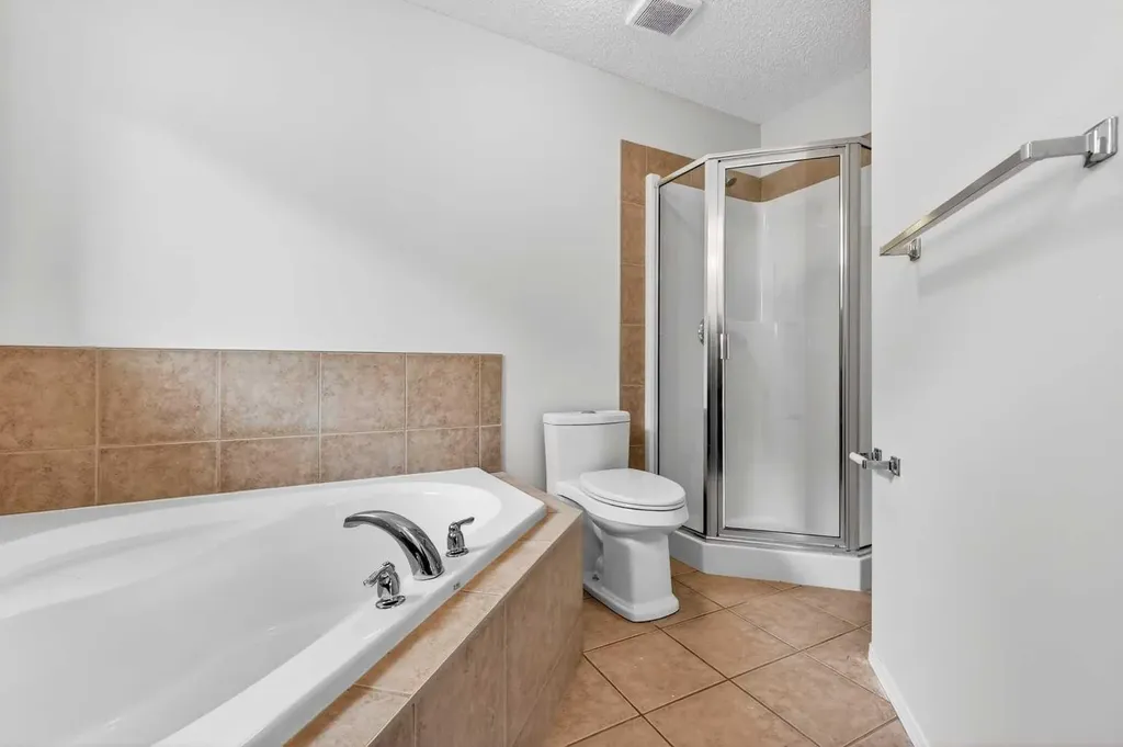 53 Royal Birch Way NW Calgary AB T3G5X8