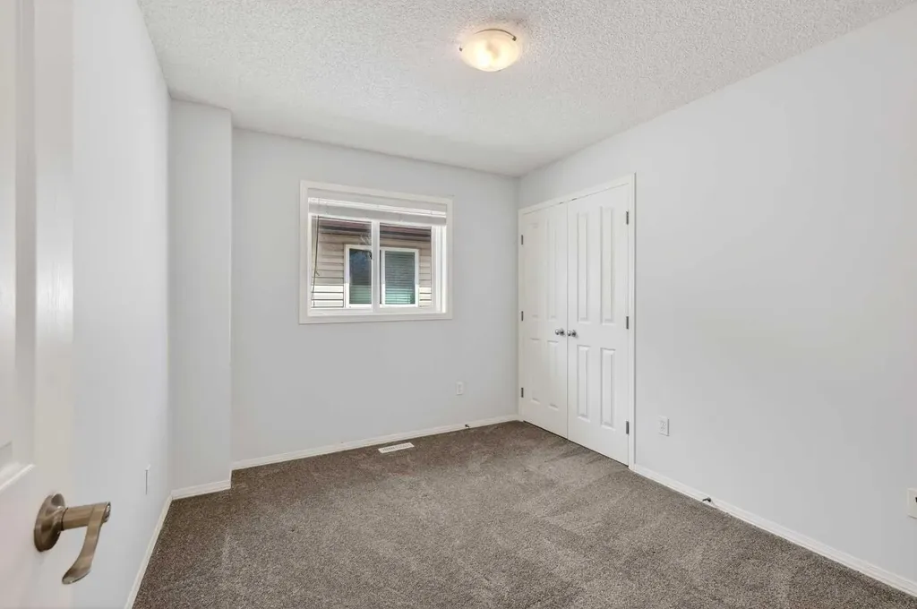 53 Royal Birch Way NW Calgary AB T3G5X8