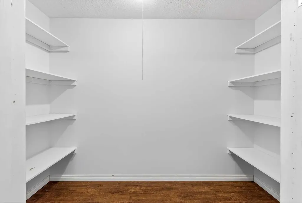 53 Royal Birch Way NW Calgary AB T3G5X8