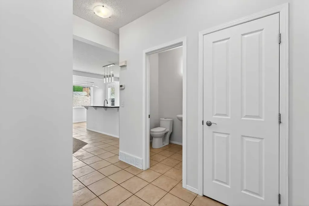 53 Royal Birch Way NW Calgary AB T3G5X8