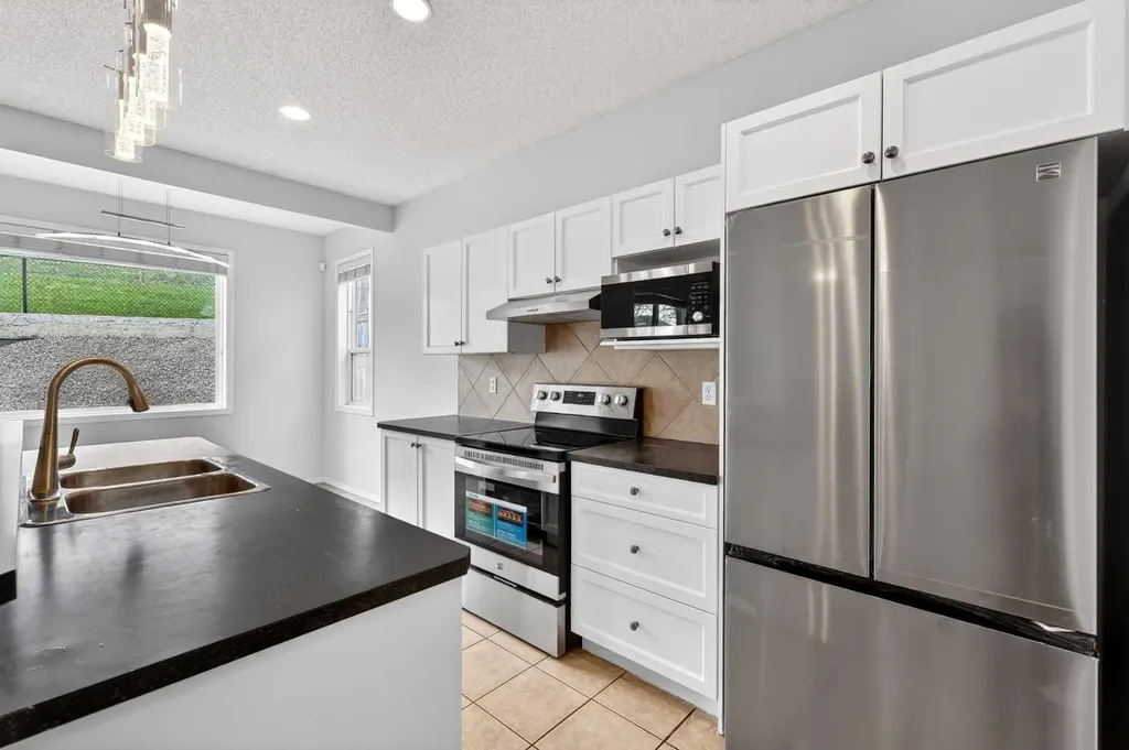 53 Royal Birch Way NW Calgary AB T3G5X8