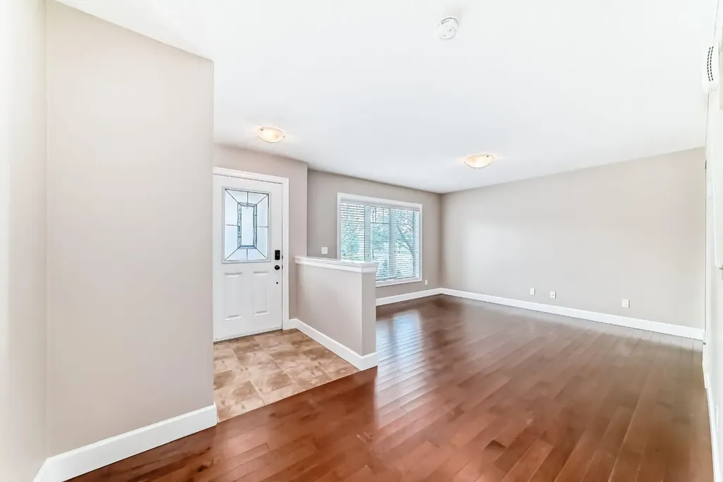 553 Windstone Common SW Airdrie AB T4B 3T3