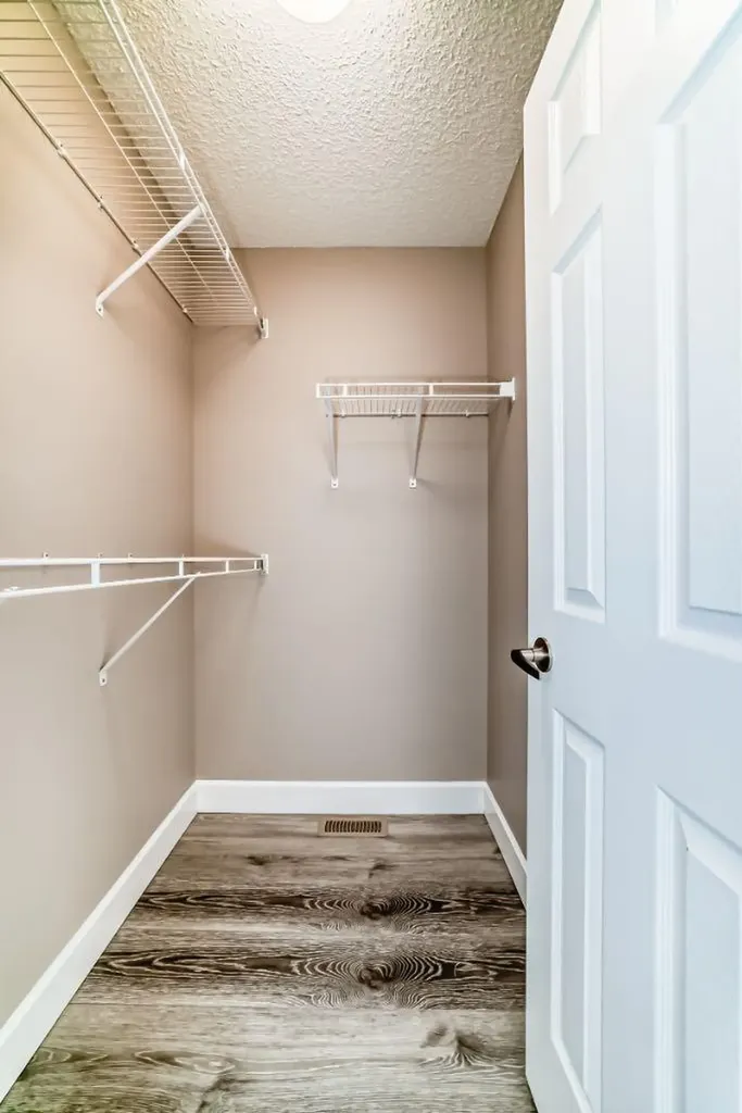 553 Windstone Common SW Airdrie AB T4B 3T3