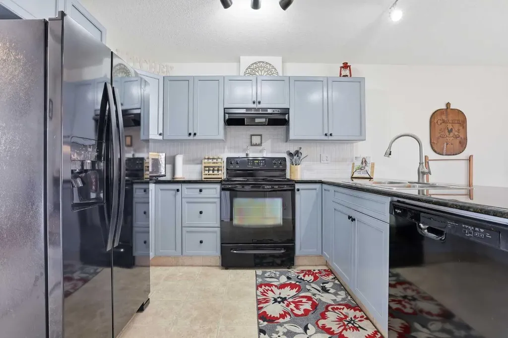 140 Sunrise Terrace NE High River AB T1V0C2