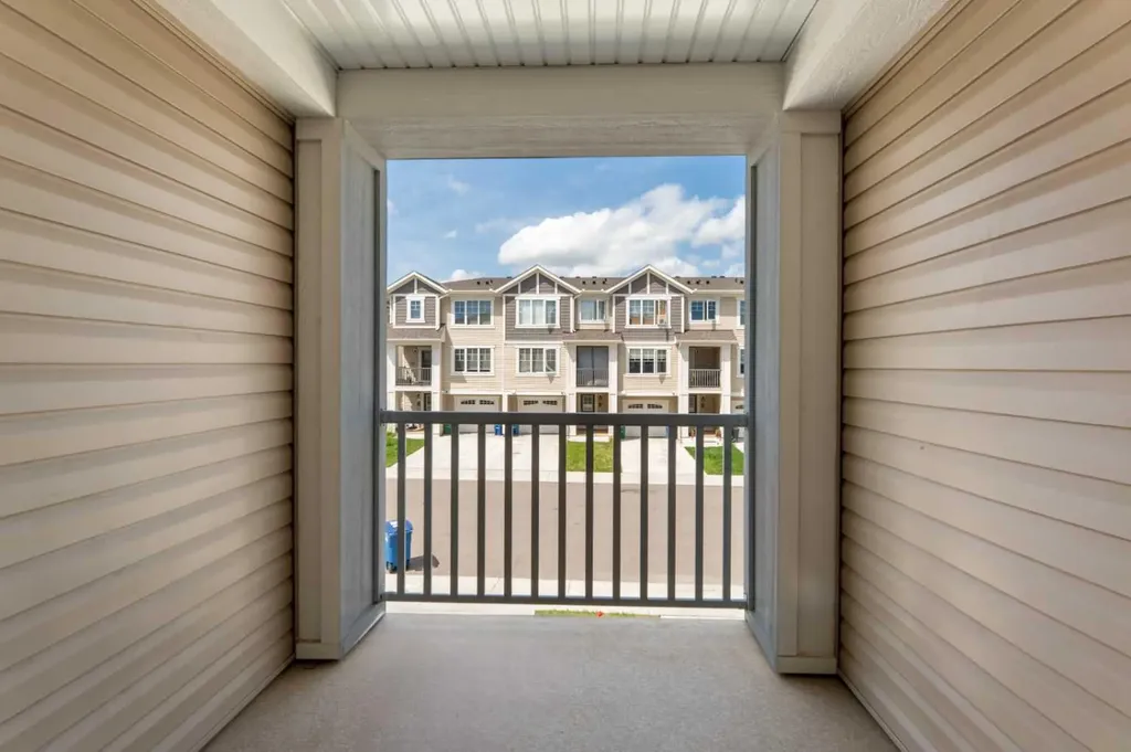 510 Windbury Place SW Airdrie AB T4B 5J5