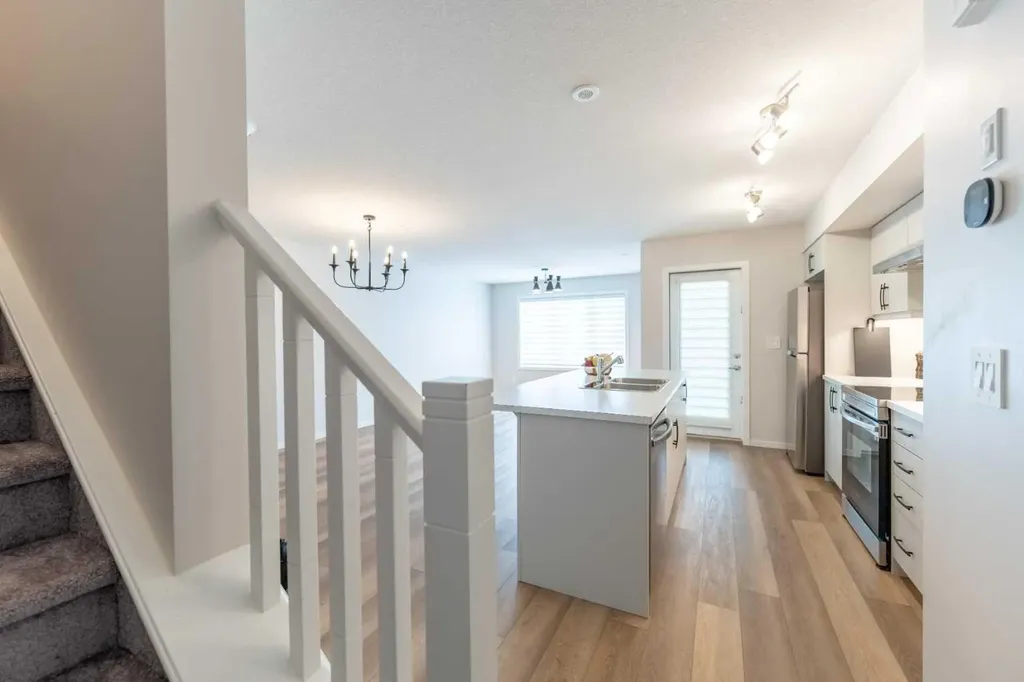 510 Windbury Place SW Airdrie AB T4B 5J5