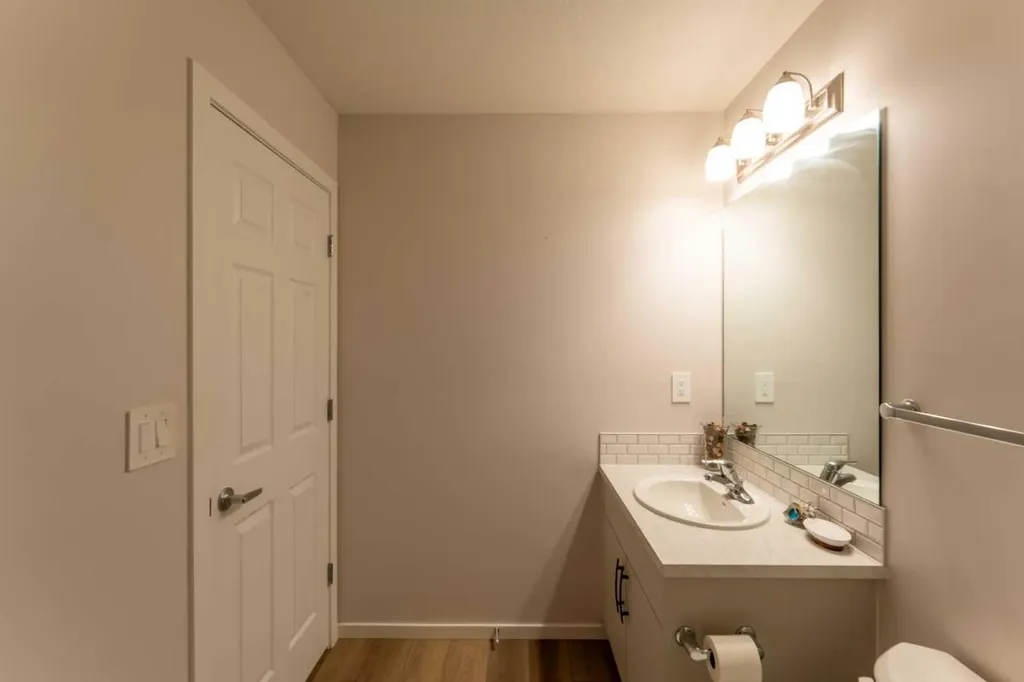 510 Windbury Place SW Airdrie AB T4B 5J5