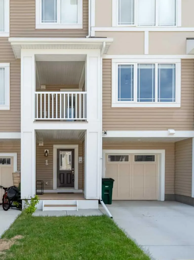 510 Windbury Place SW Airdrie AB T4B 5J5