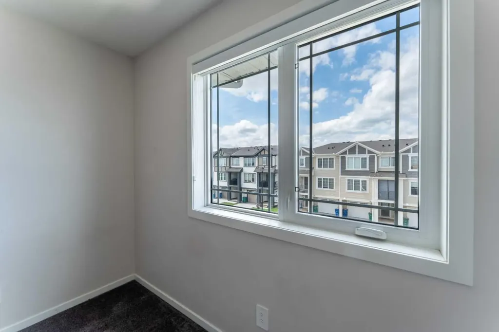 510 Windbury Place SW Airdrie AB T4B 5J5