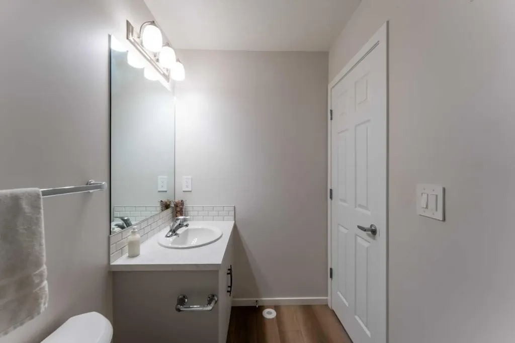 510 Windbury Place SW Airdrie AB T4B 5J5