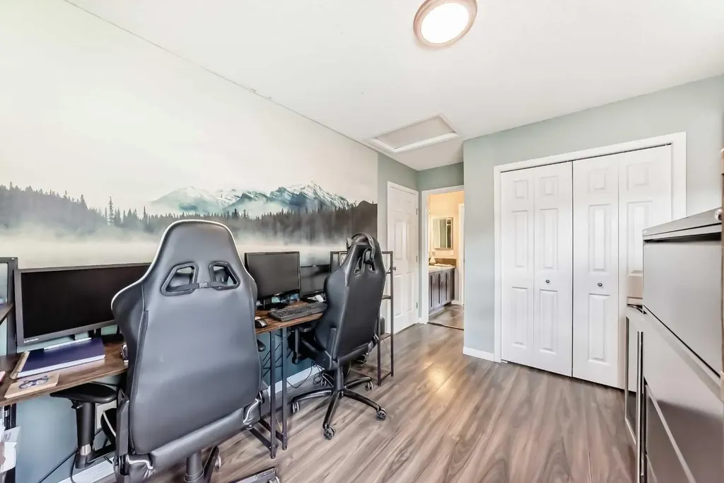 485 Cimarron Boulevard Okotoks AB T1S 0J6