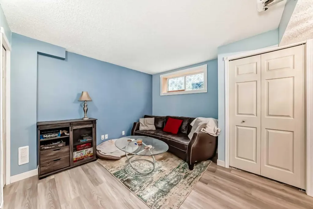 485 Cimarron Boulevard Okotoks AB T1S 0J6