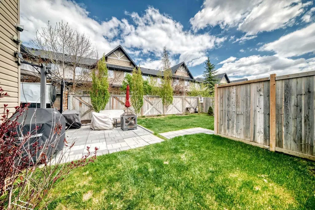 485 Cimarron Boulevard Okotoks AB T1S 0J6