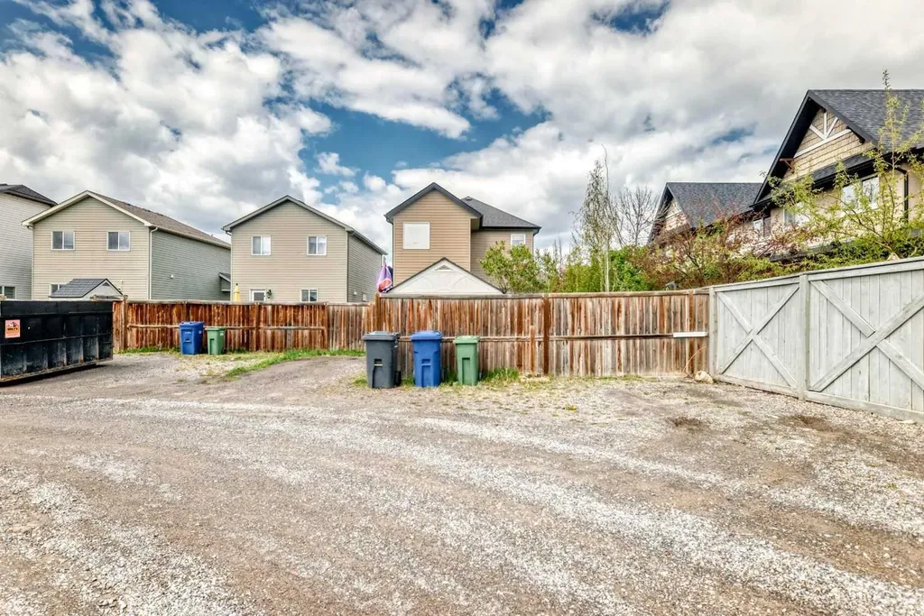 485 Cimarron Boulevard Okotoks AB T1S 0J6
