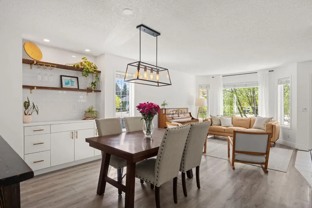 116 Cove Road Chestermere AB T1X 1E4