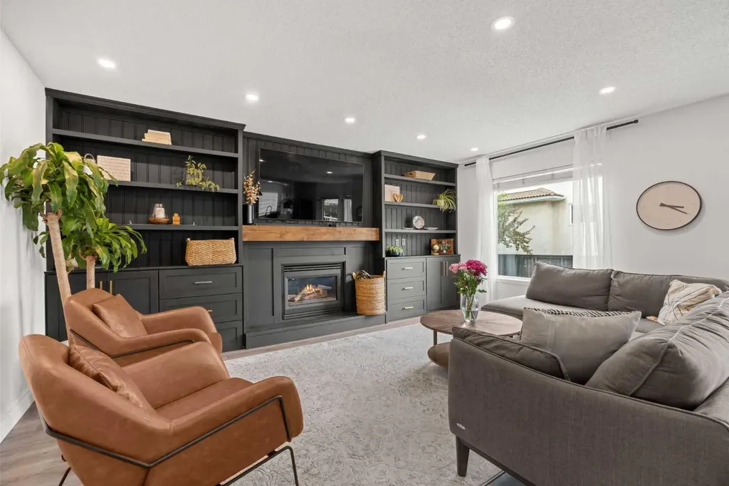 116 Cove Road Chestermere AB T1X 1E4