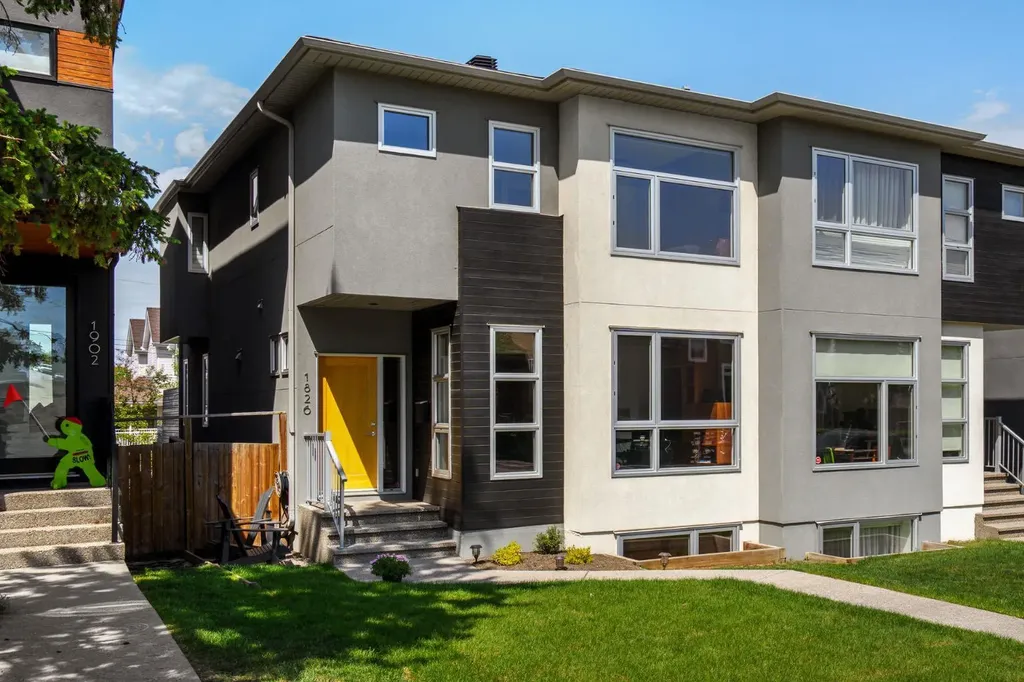 1826 37 Avenue SW Calgary AB T3E 3A3