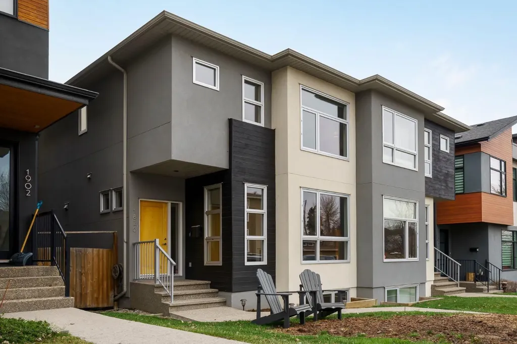 1826 37 Avenue SW Calgary AB T3E 3A3