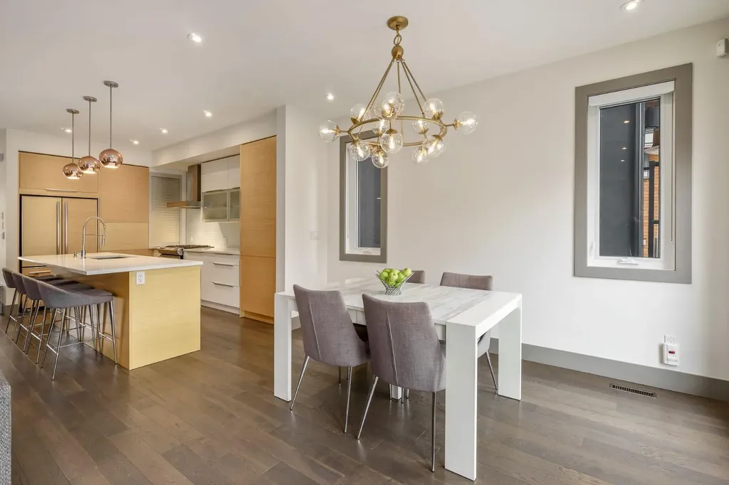 1826 37 Avenue SW Calgary AB T3E 3A3