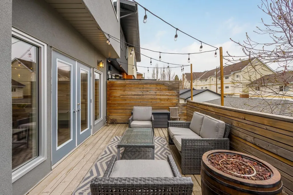 1826 37 Avenue SW Calgary AB T3E 3A3